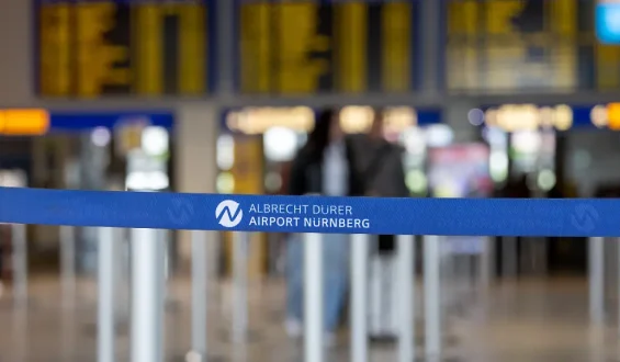 Schlägerei am Nürnberger Flughafen: Polizeieinsatz nach Auseinandersetzung