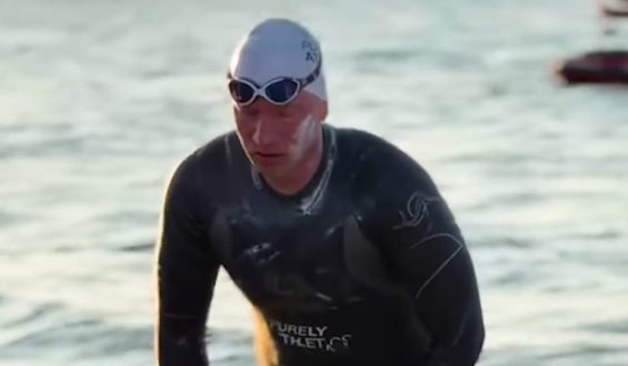 Polnischer Schwimmer meistert 160 km durch die Ostsee
