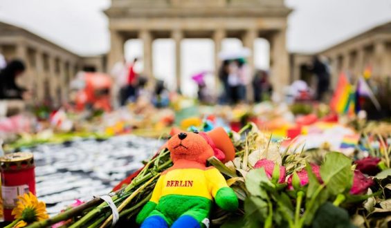 Innenausschuss tagt zu CSD-Anschlag
