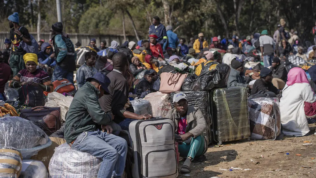 Südafrika fordert Entschädigung für Migrantenrückführungen