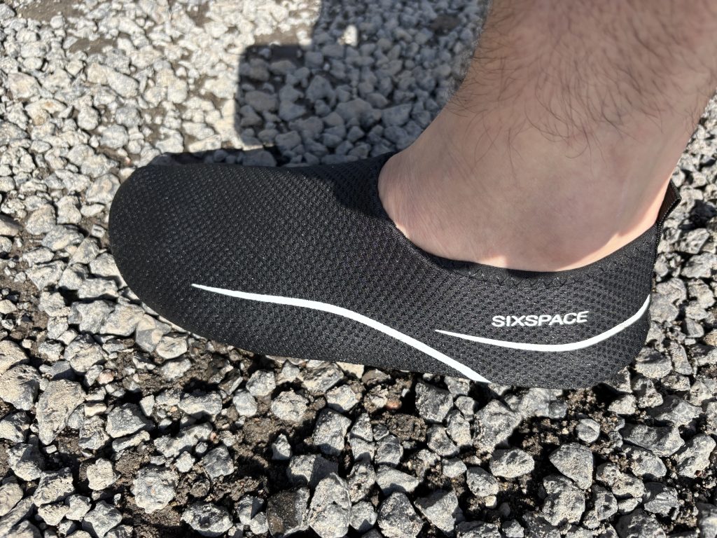 Die besten Badeschuhe im Test: Sicherer Halt und Komfort im Sommerurlaub
