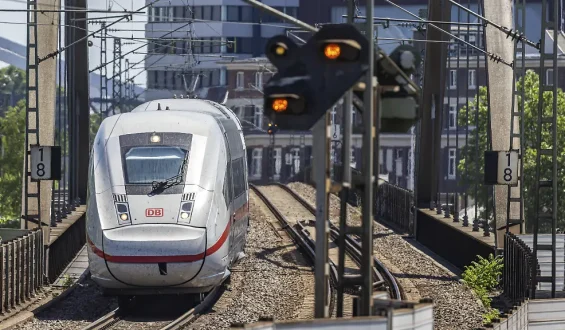 Herausforderungen der Deutschen Bahn bei der Pünktlichkeit