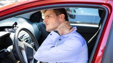 Schleudertrauma: Ursachen, Symptome und Behandlung