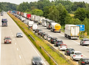 Bundesländer setzen das Sonntagsfahrverbot für Lkw aus