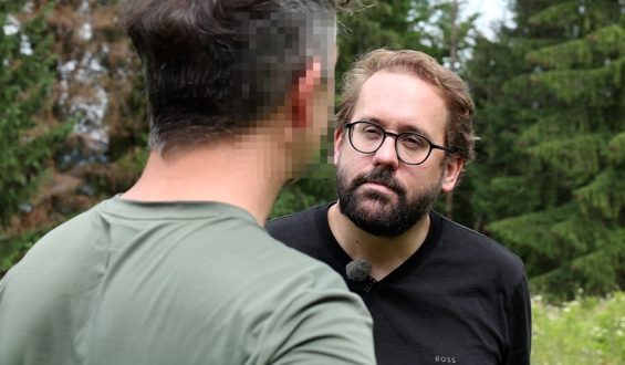 Paul Ronzheimer trifft Deserteur: Soldaten zwischen Flucht und Front