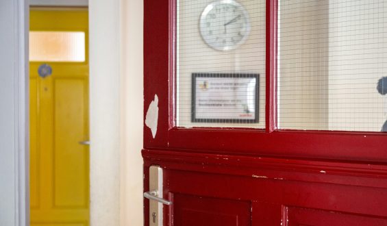 Herausforderungen in der Sozialarbeit: Umgang mit aufgebrachten Eltern