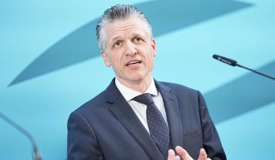Wachsende Kritik an der Abschaffung der Rente mit 63