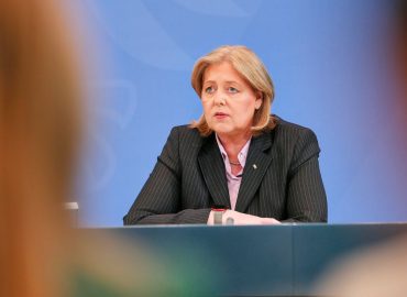 Debatte über Abschaffung der abschlagsfreien Frührente: Positionen von SPD und Union