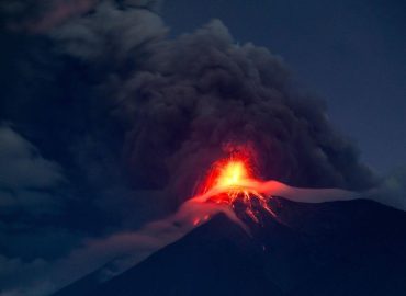Alarmstufe Rot wegen Ausbruch des Volcán de Fuego in Guatemala