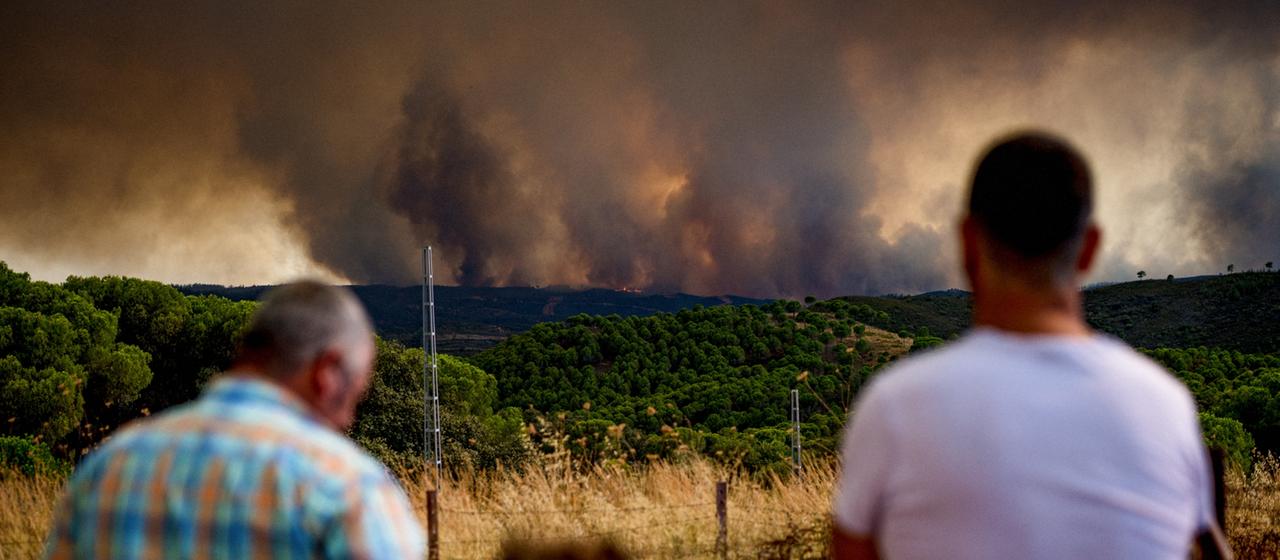 Waldbrände zwingen Hunderte in Spanien und Frankreich zur Evakuierung