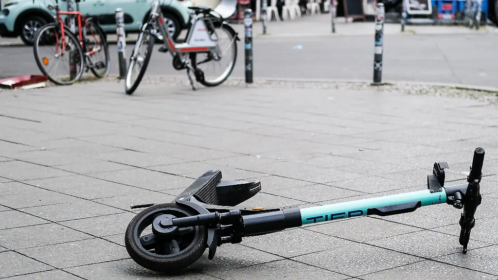 Hohe Risiken bei E-Scooter-Unfällen