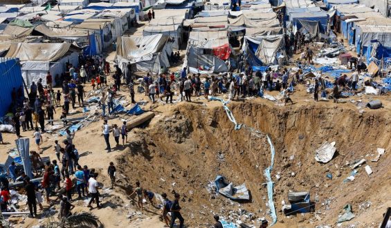 Israels Angriffe auf den Gazastreifen und die politische Situation
