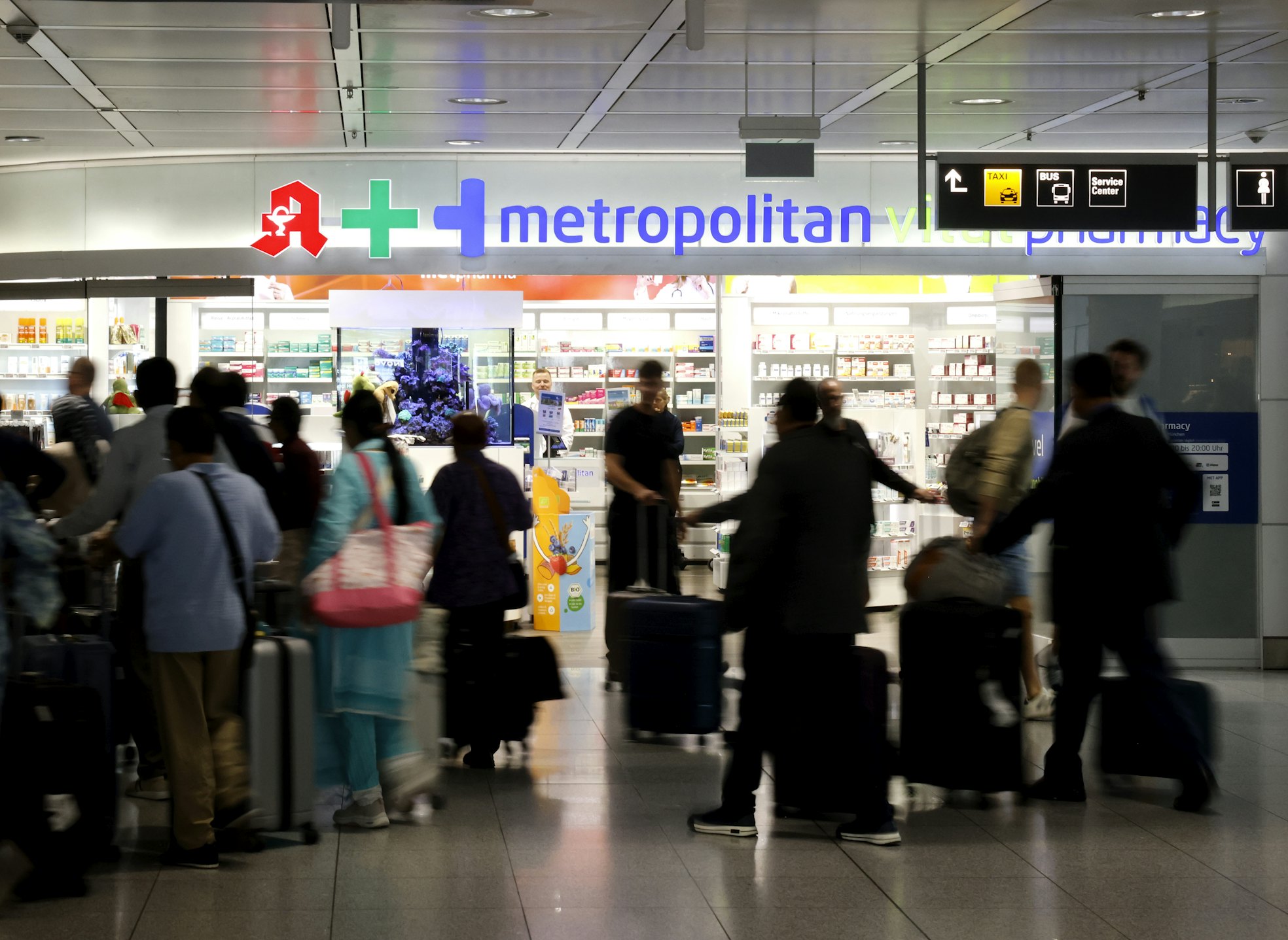 Der Alltag in einer Flughafen-Apotheke