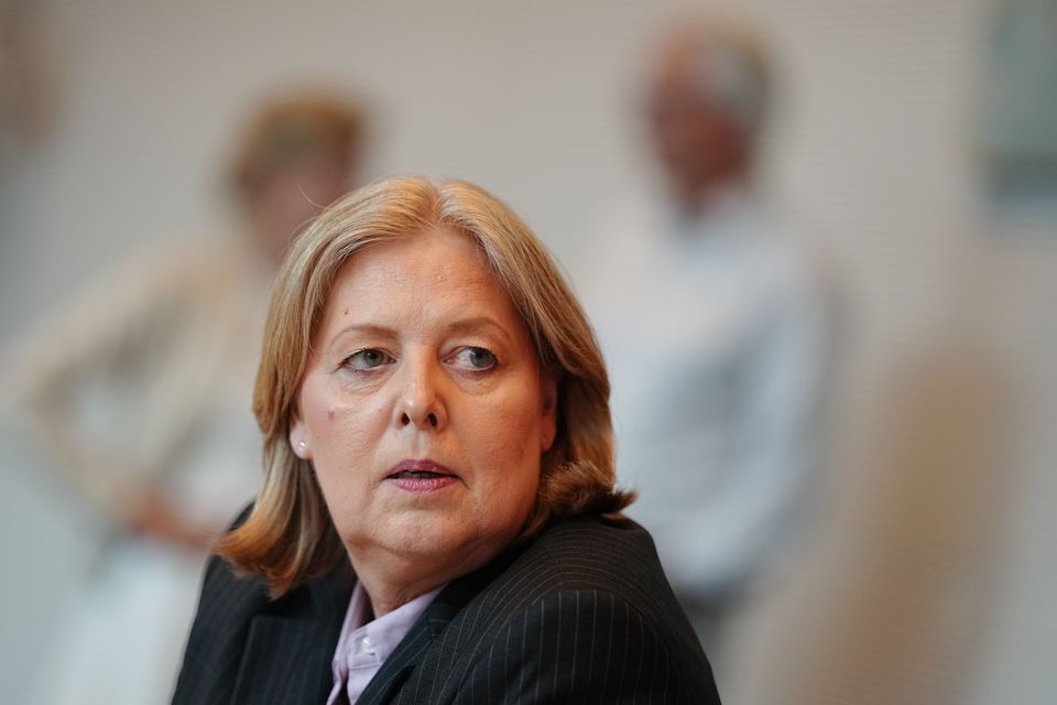 Arbeitsministerin Bas verhandelt über umstrittene Attestpflicht