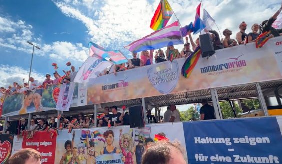 Hamburgs „Jetzt-erst-recht-CSD“ nach Terroranschlag