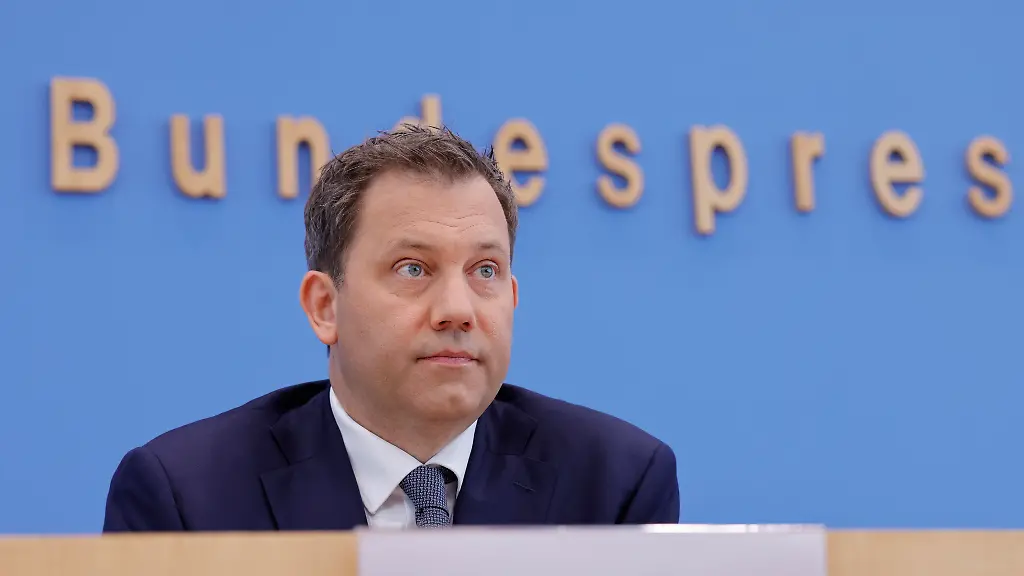 Klingbeil zieht Steuerpläne für Vereine zurück