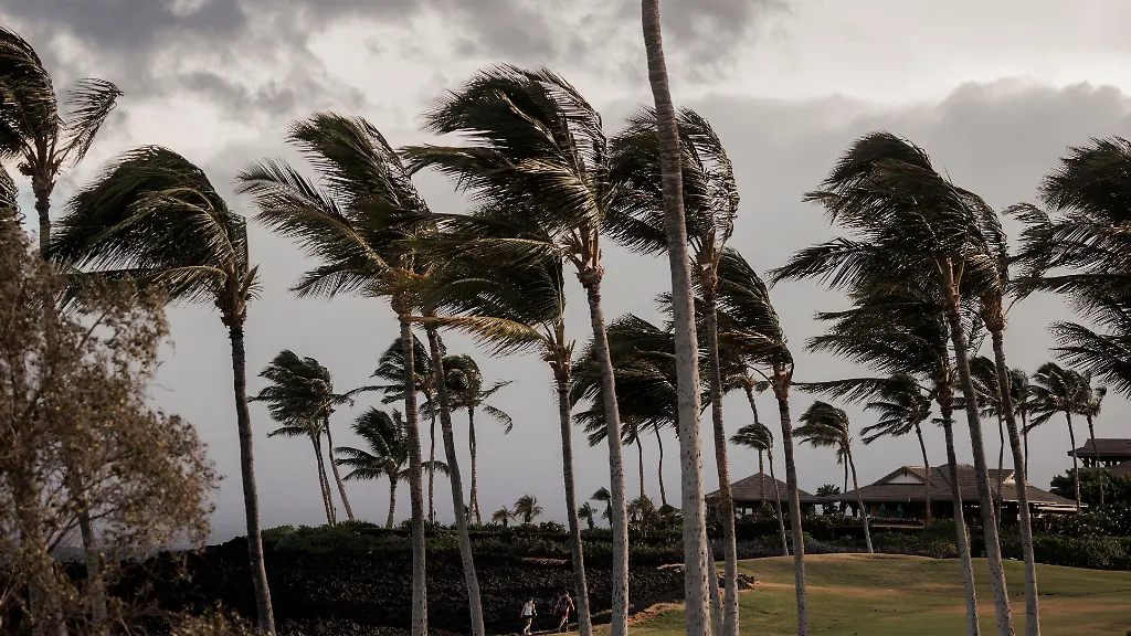 Hurrikan Lala bedroht Hawaii mit heftigen Stürmen und Stromausfällen