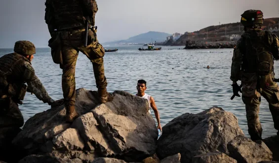 Waldbrände lenken spanische Regierung von Ceuta-Krise ab