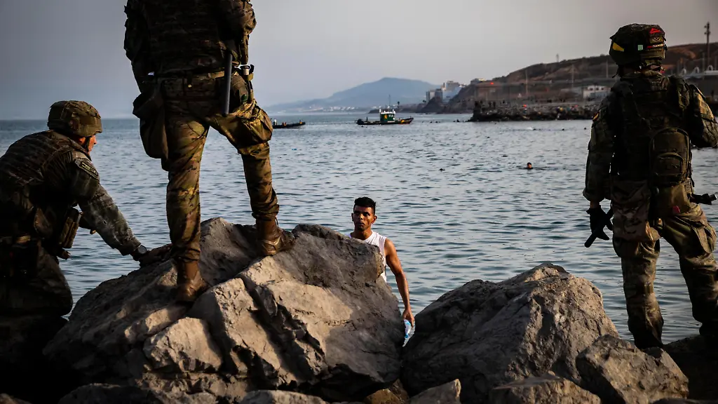 Waldbrände lenken spanische Regierung von Ceuta-Krise ab