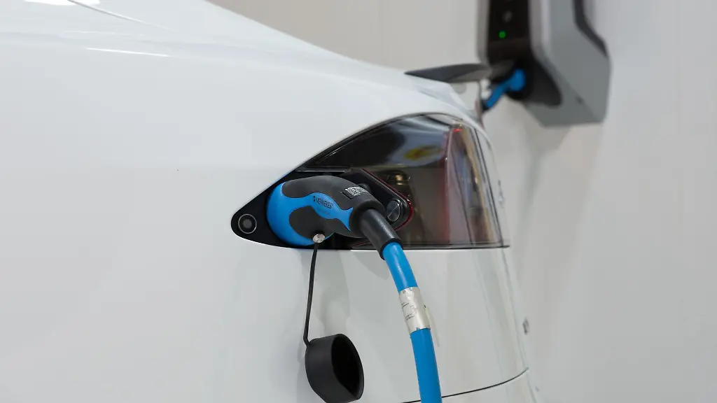 Förderungen für E-Auto-Ladepunkte für Wohnungseigentümergemeinschaften