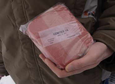 Sprengkraft von Semtex: Ein Gespräch mit einem Sprengstoff-Experten