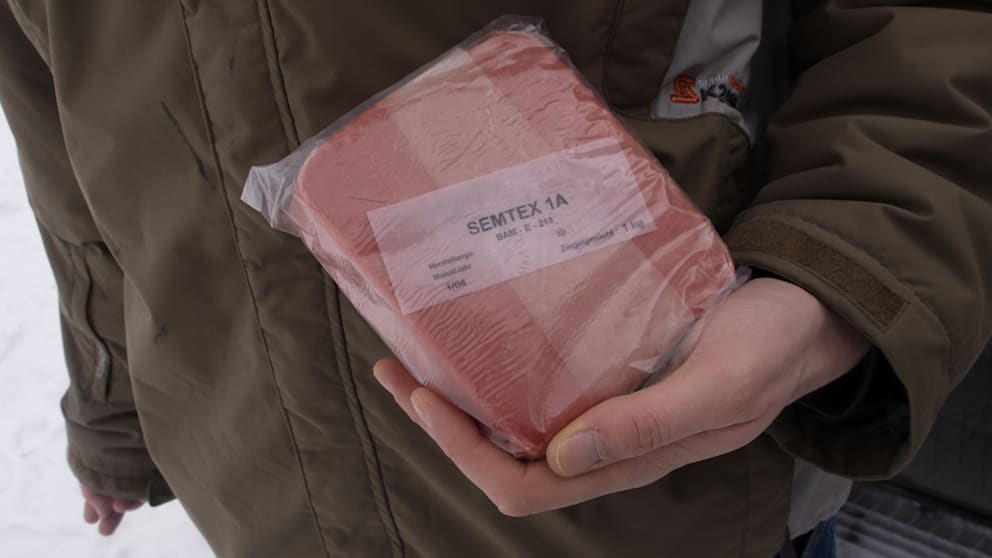 Sprengkraft von Semtex: Ein Gespräch mit einem Sprengstoff-Experten