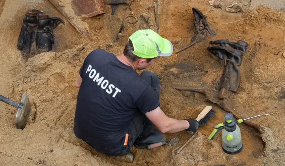 Suche Nach Kriegstoten in Polen: Ein Blick in die Vergangenheit
