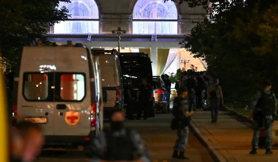 Explosion in einem Nobellokal in Moskau: Vermutlicher Angriff auf russischen General