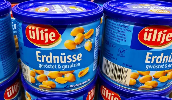 Feuer in Erdnussfabrik in Schwerte: Frittiermaschine in Flammen