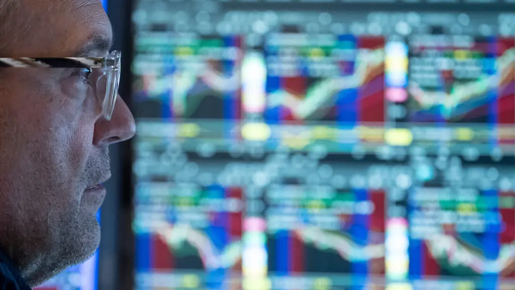Zinssorgen und hohe Ölpreise belasten die Wall Street