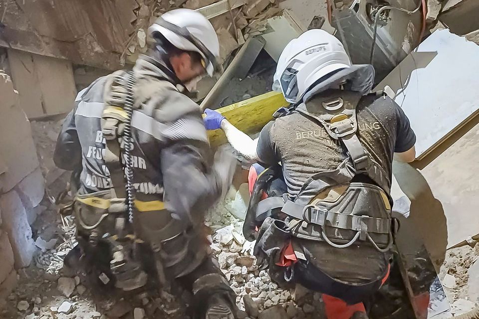 Einsturz eines Wohnhauses in Wien und die Rettungsaktion