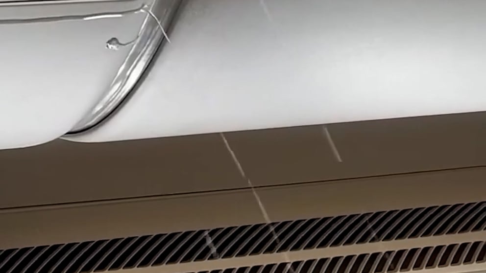 Wasserlecks an Bord eines Emirates Airbus A380