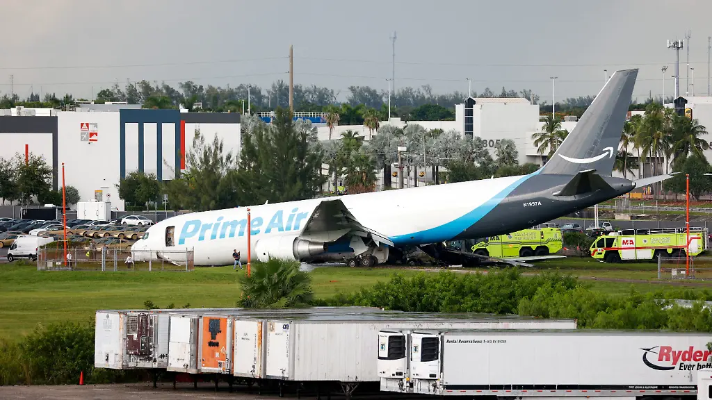 Flugzeugunglück am Flughafen Miami