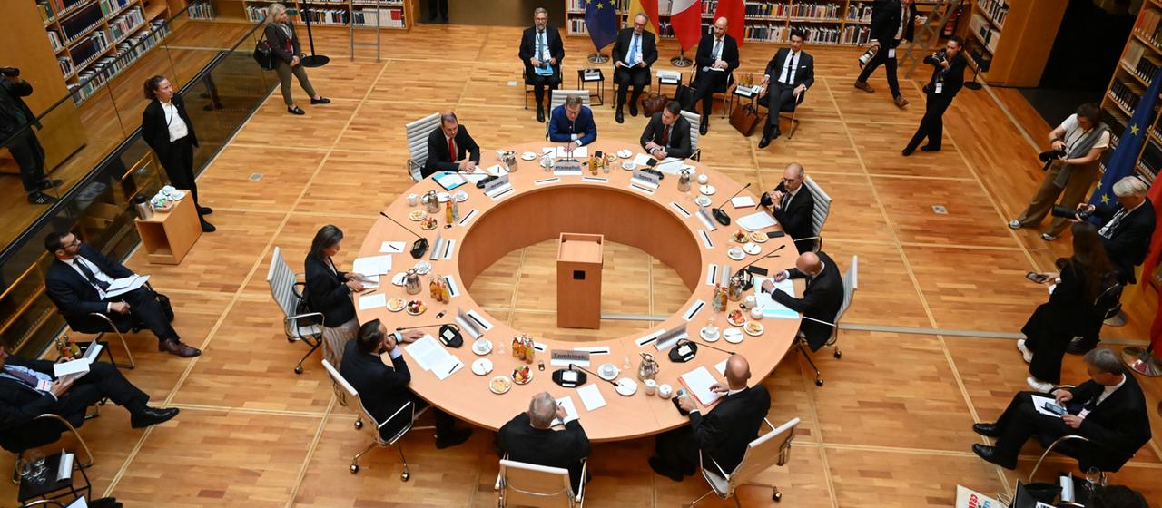 Diplomatische Rückendeckung für Deutschlands Russlandpolitik