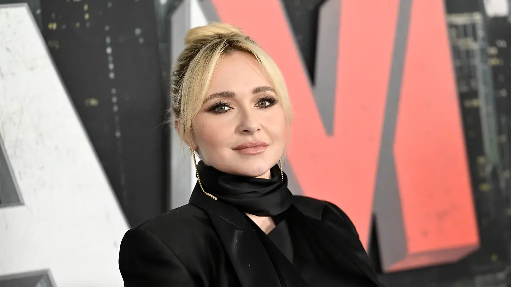 Familie und Stars nehmen Abschied von Hayden Panettiere
