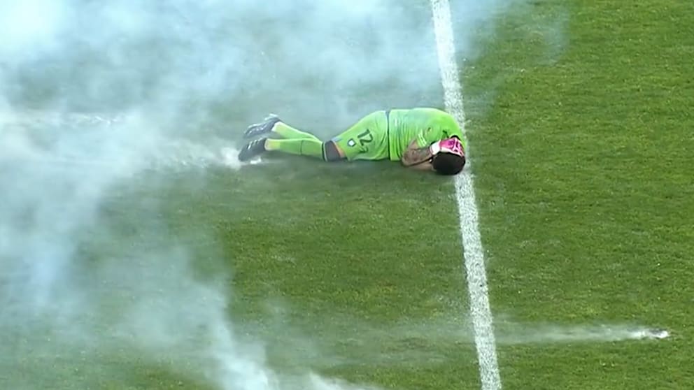 Heftige Pyro-Explosion: Spieler in Chile erleidet Verletzungen