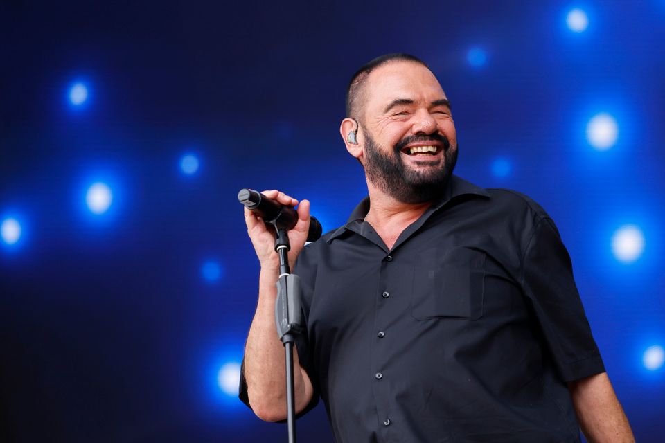 Kontroverse um Absage und Einladung von Alphaville beim Glücksgefühle-Festival