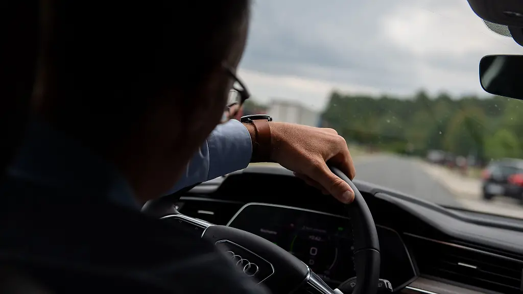 Nutzung des privaten Autos für Dienstfahrten: Regelungen im Arbeitsrecht