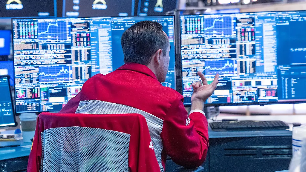 Wall Street verzeichnet Verluste durch Sorgen um KI und Ölpreise