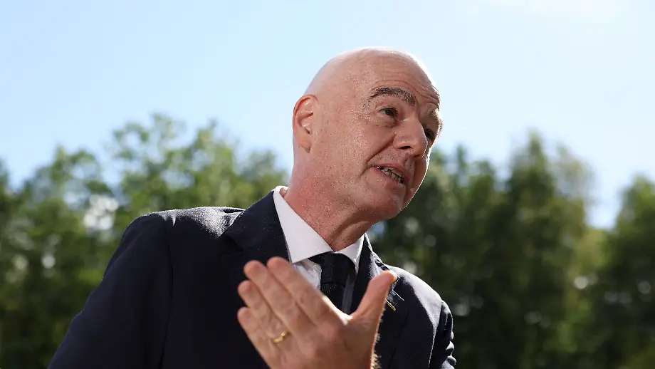 FIFA-Präsident Infantino erörtert Reformvorschläge