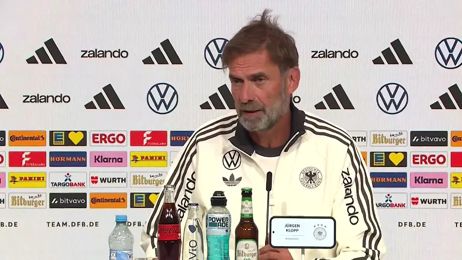 Klopp hält Aufstellung geheim und kündigt Debüt an