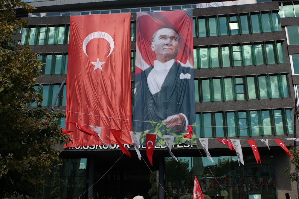 Wie Erdoğan die Türkei zur Scheindemokratie macht
