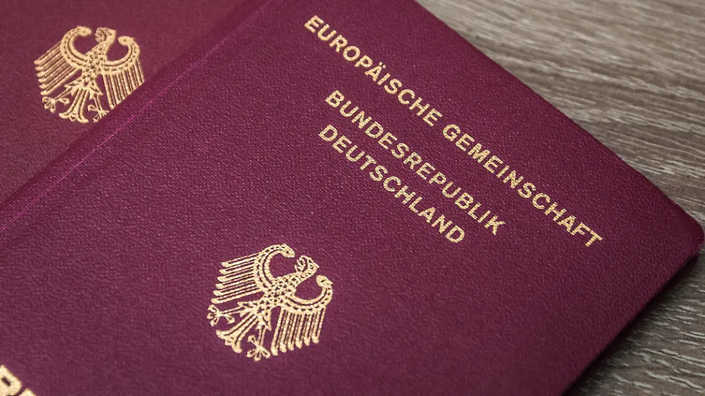 Verdacht auf Betrug bei Einbürgerungen in NRW