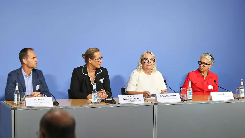 Unternehmen setzen sich für Zuwanderung und Demokratie ein