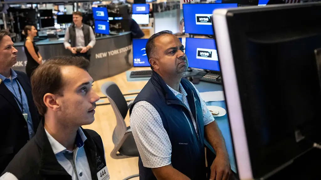 Ölpreise belasten Wall Street: Zinserhöhung drohend