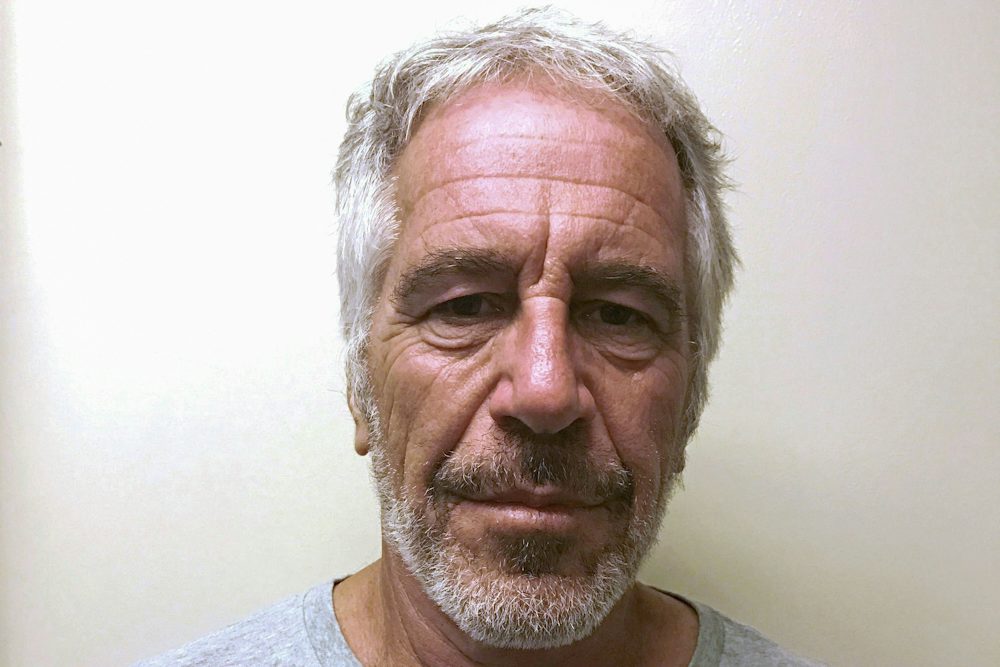 Eine Wanderausstellung über den Epstein-Skandal fordert Aufklärung