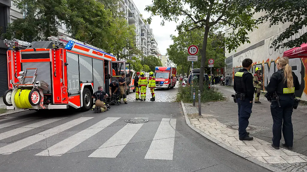 Zimmerbrand in Pflegeheim: Ein Todesfall und 25 Verletzte
