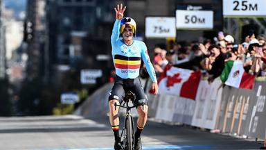 Evenepoel gewinnt viertes Zeitfahr-Gold in Folge