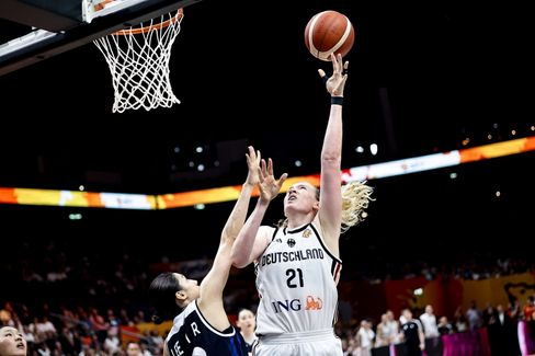 Sieg der deutschen Basketball-Frauen bei der Heim-WM