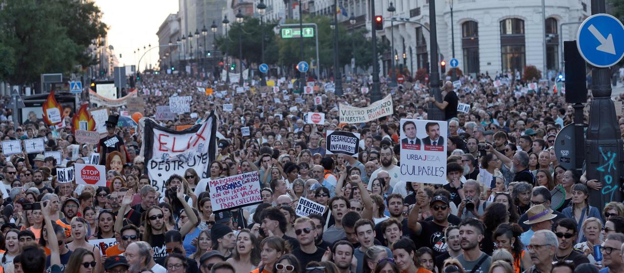 Proteste in Madrid: Zehntausende fordern Mieterschutz